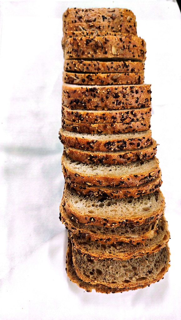 Loaf multigrain mold 1200gr sliced