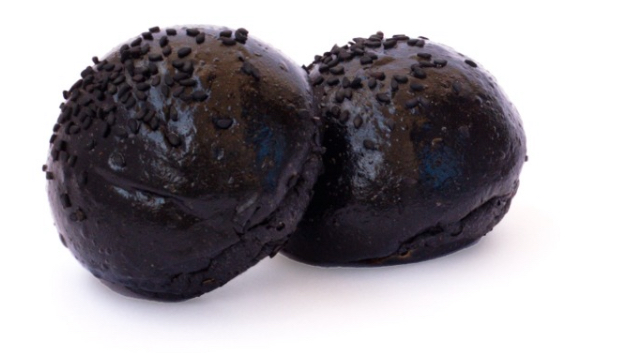 Bun black with black sesame 70gr
