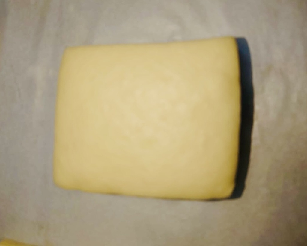 Croissant Danish Crumble raw pre proofed mini