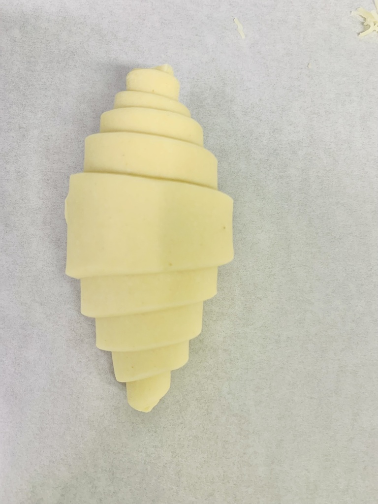 Croissant Plain raw 120gr
