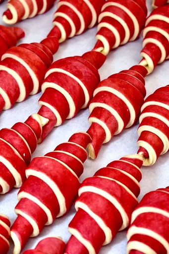 Croissant plain red raw 90gr