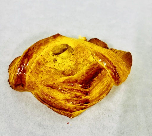Croissant Danish Pear Almond mini